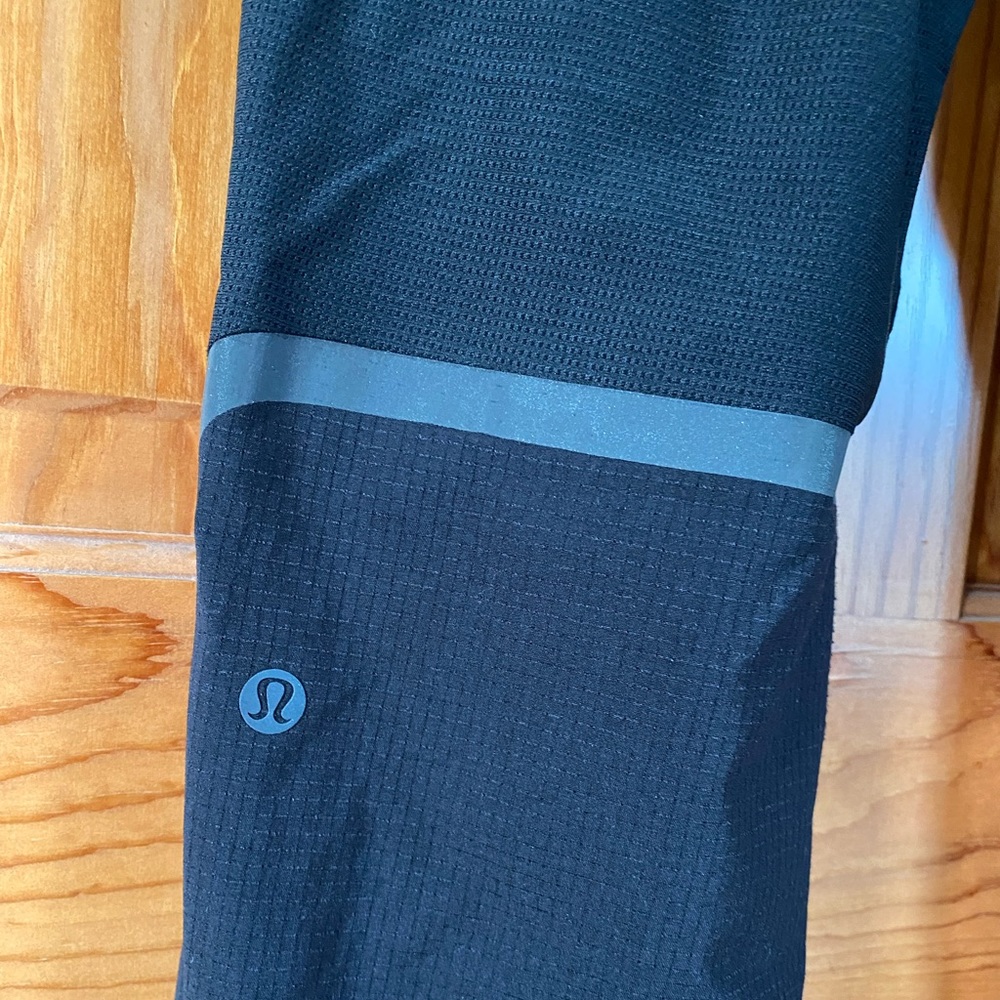 Lulu lemon Men’s Lightweight Jogger with Zippered Pockets